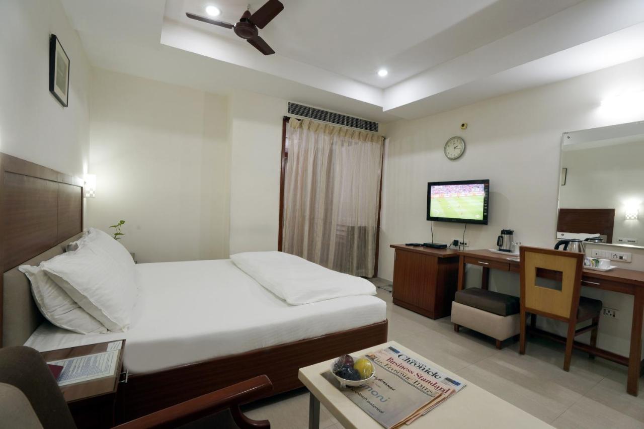 Hotel Geetha Regency Guntūr Exterior foto